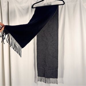 Amicale Cashmere Two-Tone Gray & Black Fringe Scarf